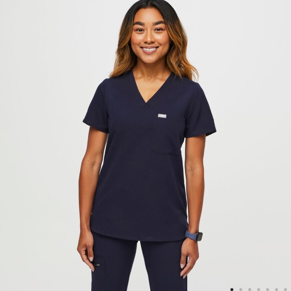 Figs Navy Scrub set